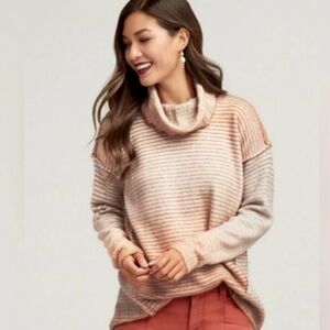 CAbi striped ombré tunic sweater, EUC worn once. Size small